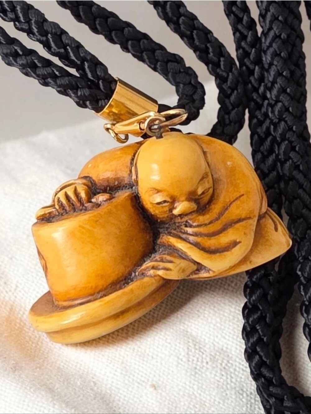 MMA Metropolitan Museum of Art Japanese Netsuke Reproduction Monk Necklace
